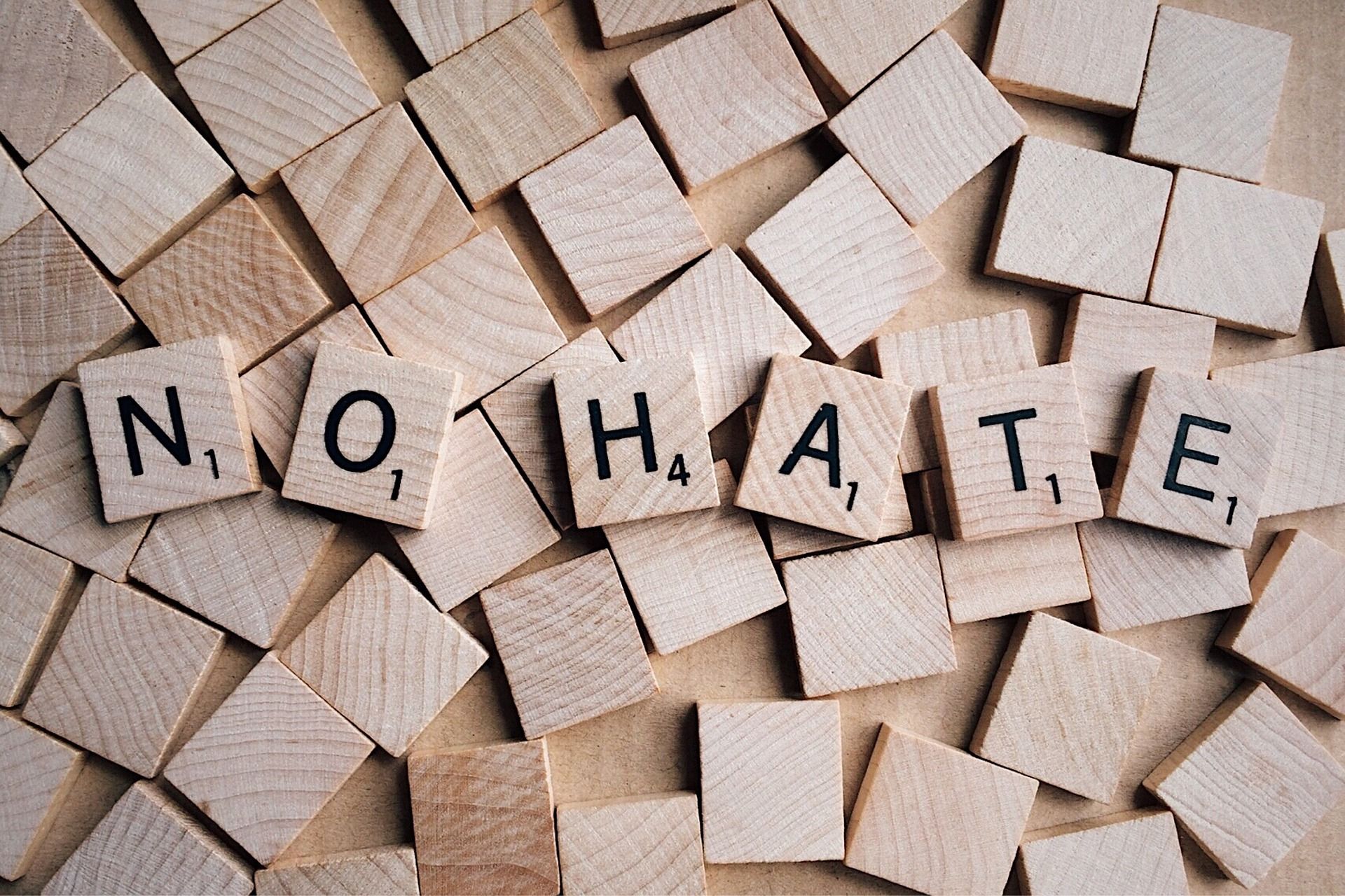 Hate and Violence Online – How to Protect Myself and My Children Hate and Violence Online – How to Protect Myself and My Children