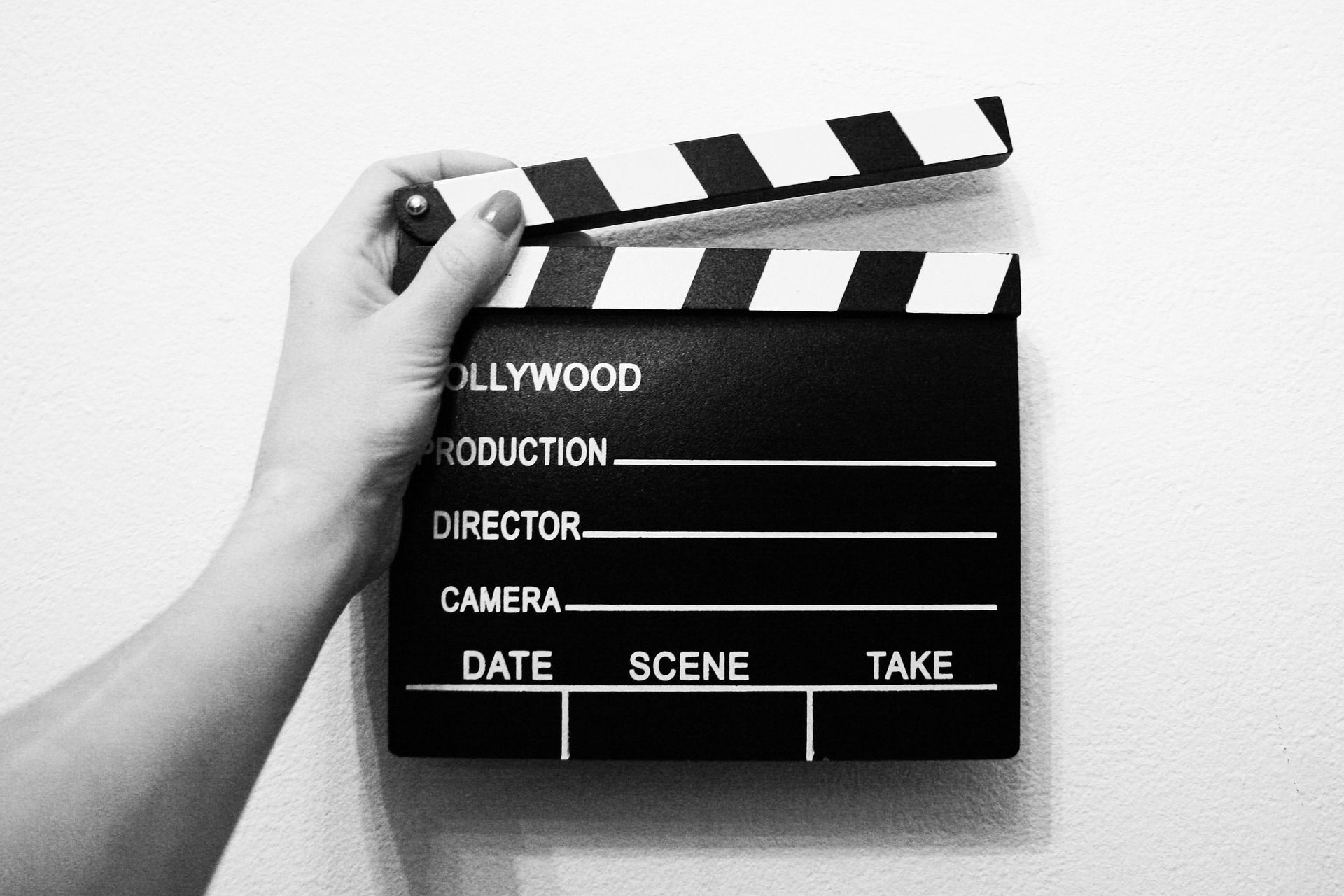 Slika avtorja ElisaRiva z Pixabay Spletni seminar: Produkcija videoposnetkov z brezplačnim programom DaVinci Resolve